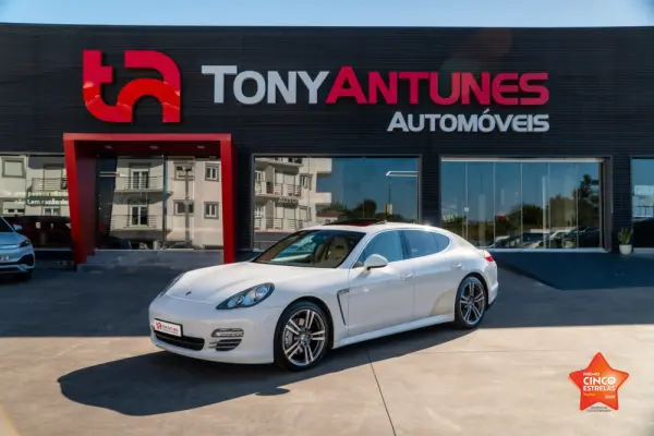 Porsche Panamera 4S PDK 1