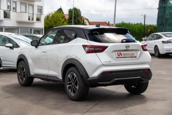 Nissan Juke 1.0 DIG-T N-Connecta Two Tone 5