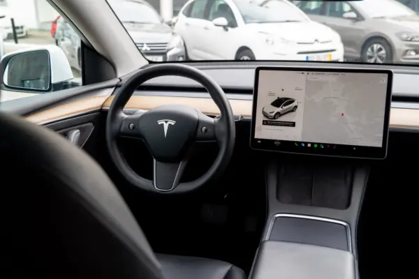 Tesla Model Y Long Range RWD 24