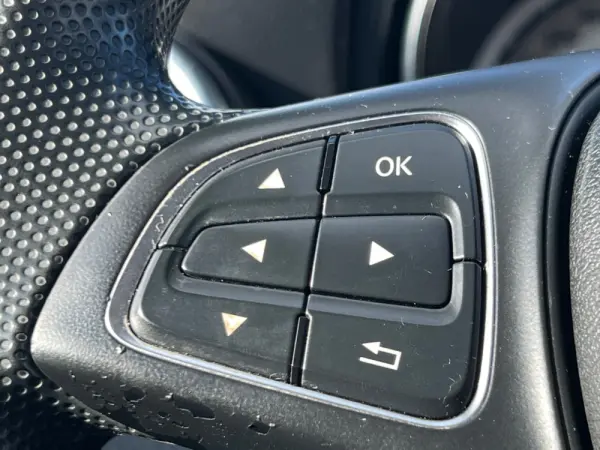 Mercedes-Benz CLA 180 180d Shooting Brake 21