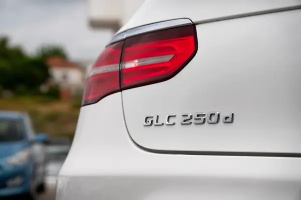 Mercedes-Benz GLC 250 d Coupé AMG Line 4-Matic 13