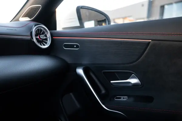 Mercedes-Benz CLA 250 e 8G-DCT AMG Line 22