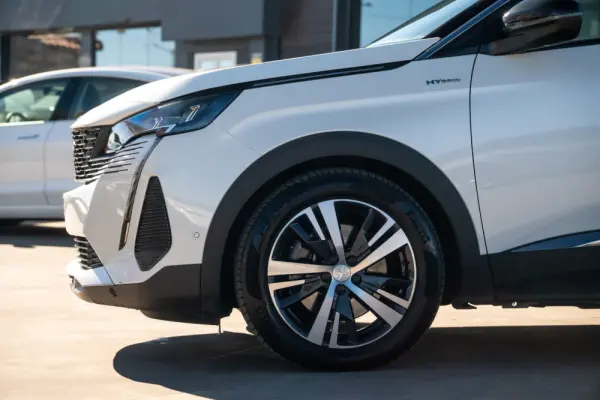Peugeot 3008 1.6 Hybrid Allure Pack e-EAT8 7