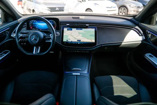 Mercedes-Benz E 300 de 37