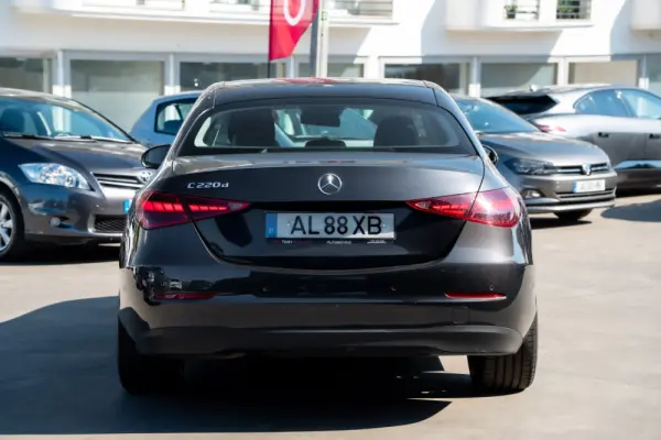 Mercedes-Benz C 220 d Avantgarde 10