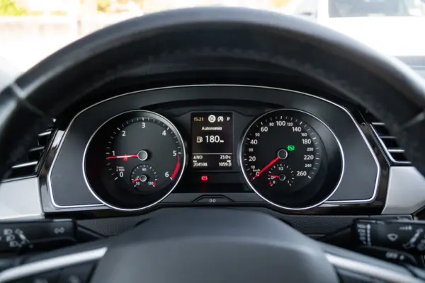 Volkswagen Passat Variant 2.0 TDI Elegance DSG 18