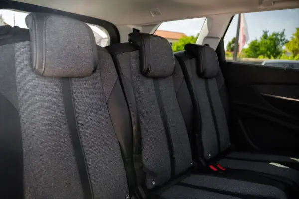 Peugeot 5008 1.5 BlueHDi Allure Pack 18