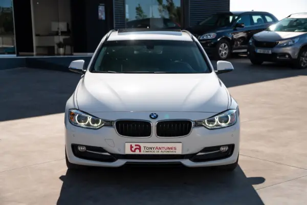 BMW 320 d Auto Line Sport 13