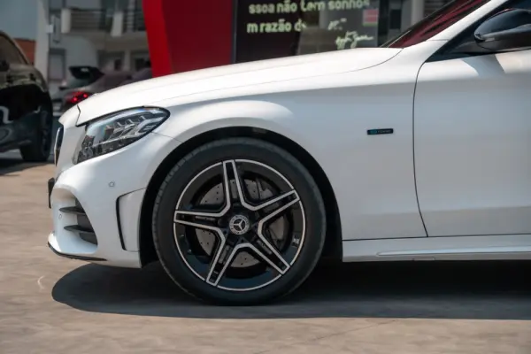 Mercedes-Benz C 300 de T 9G-TRONIC AMG Line 6