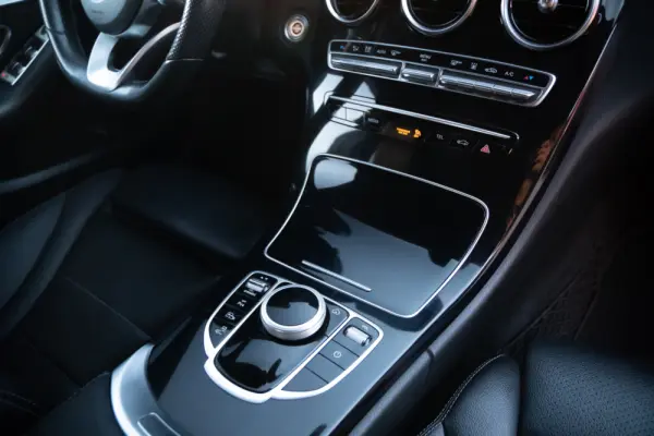 Mercedes-Benz C 300 de AMG Line 24