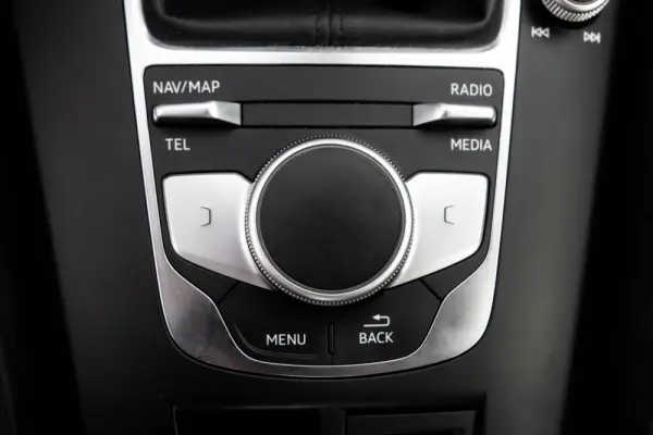 Audi A3 Limousine 30 TDI Design 15