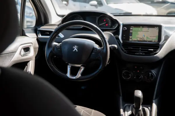 Peugeot 2008 1.6 BlueHDi Access 23