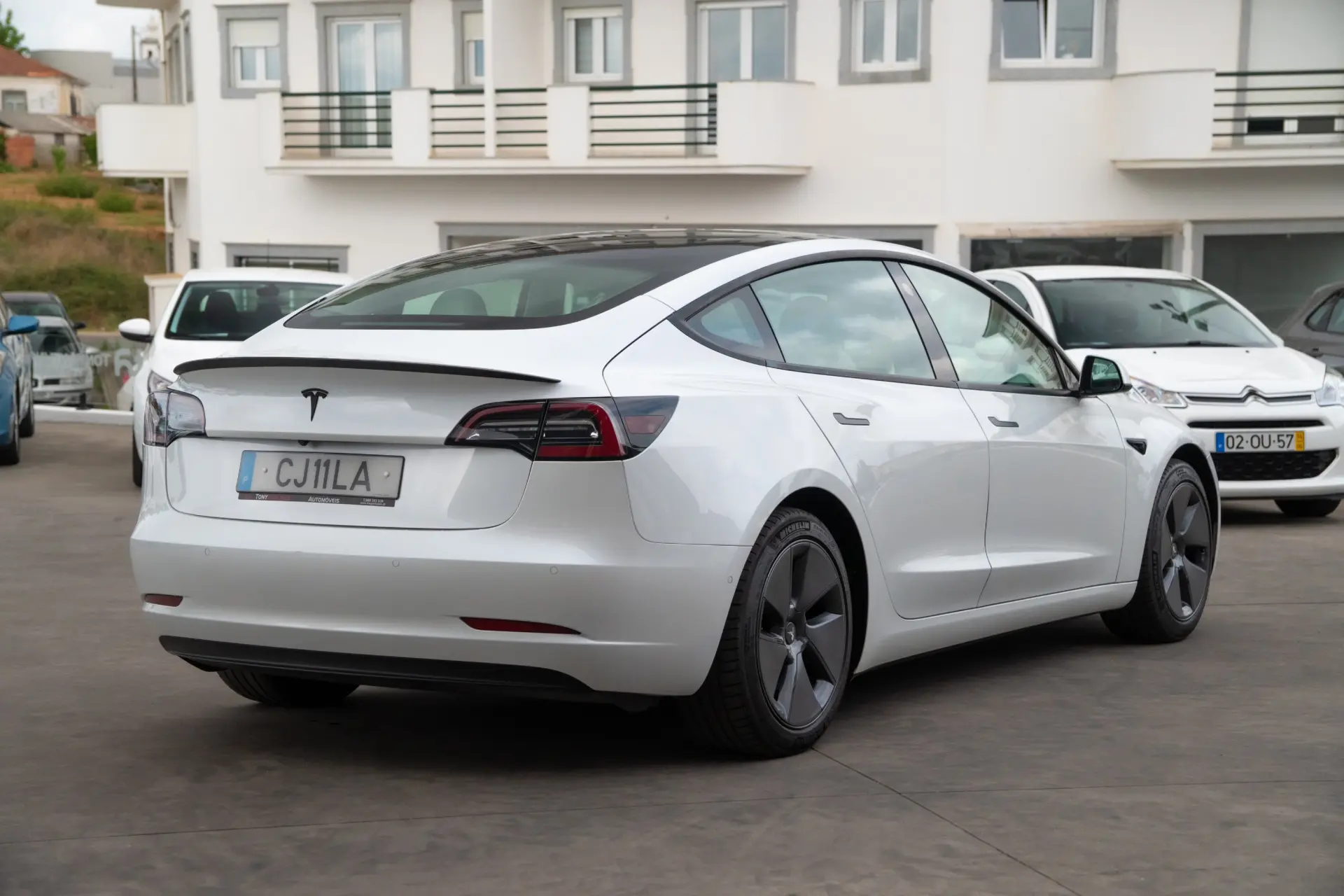 Tesla Model 3 Standard Range Plus RWD 24