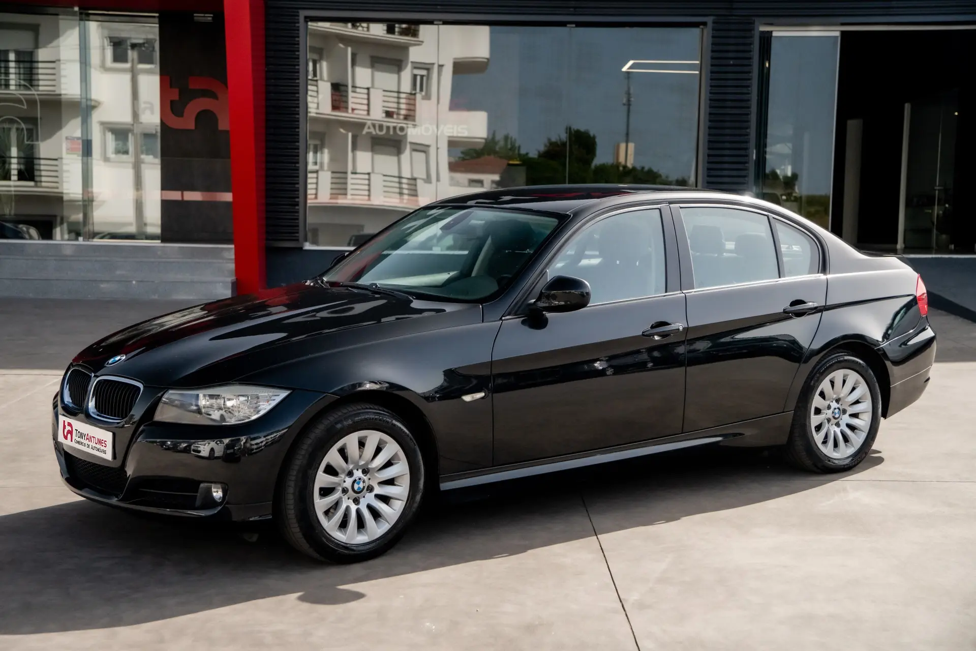 BMW 318 d Line Sport 2