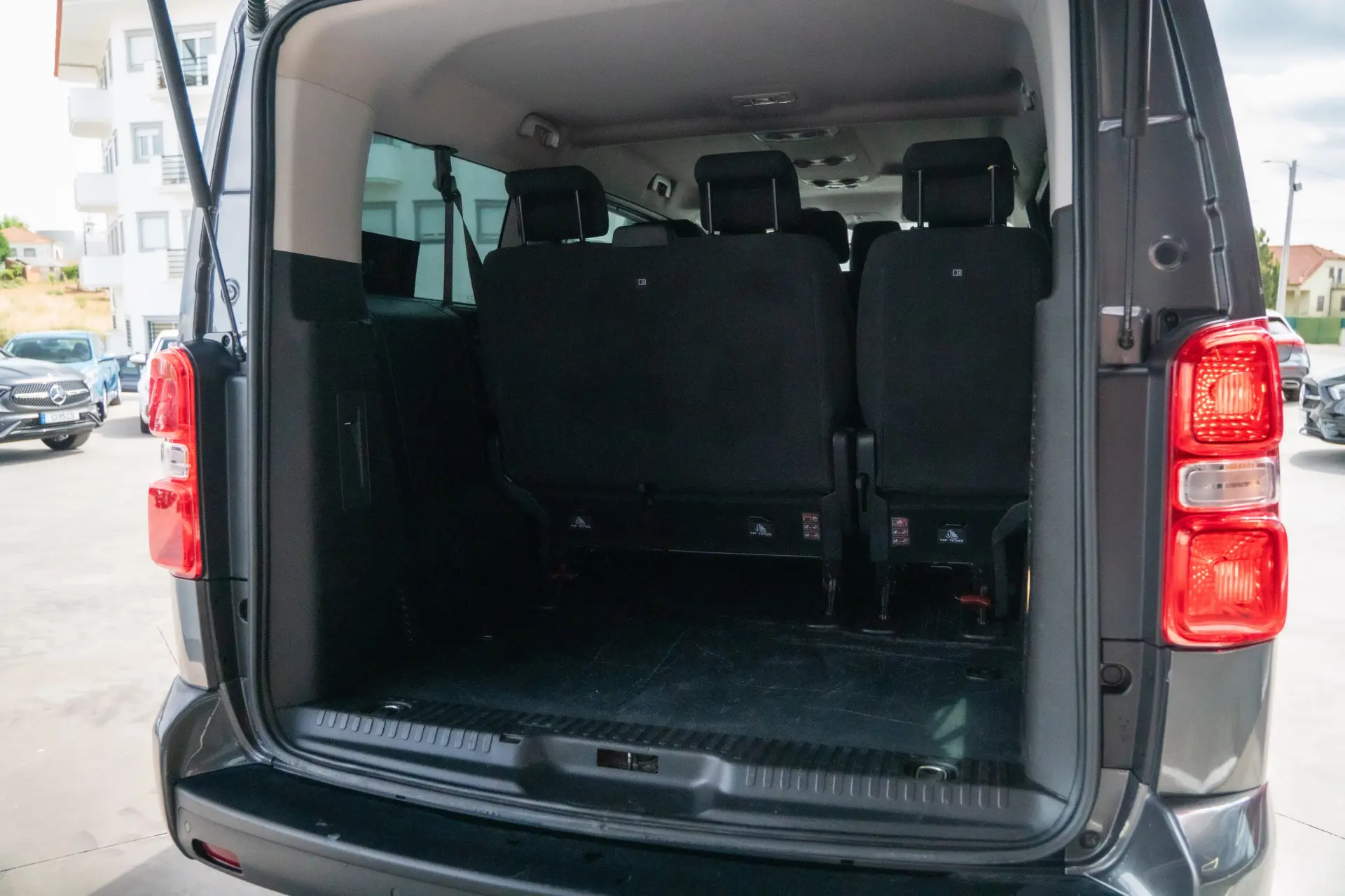 Peugeot Traveller 1.5 BlueHDi L2H1 Active Standard 27