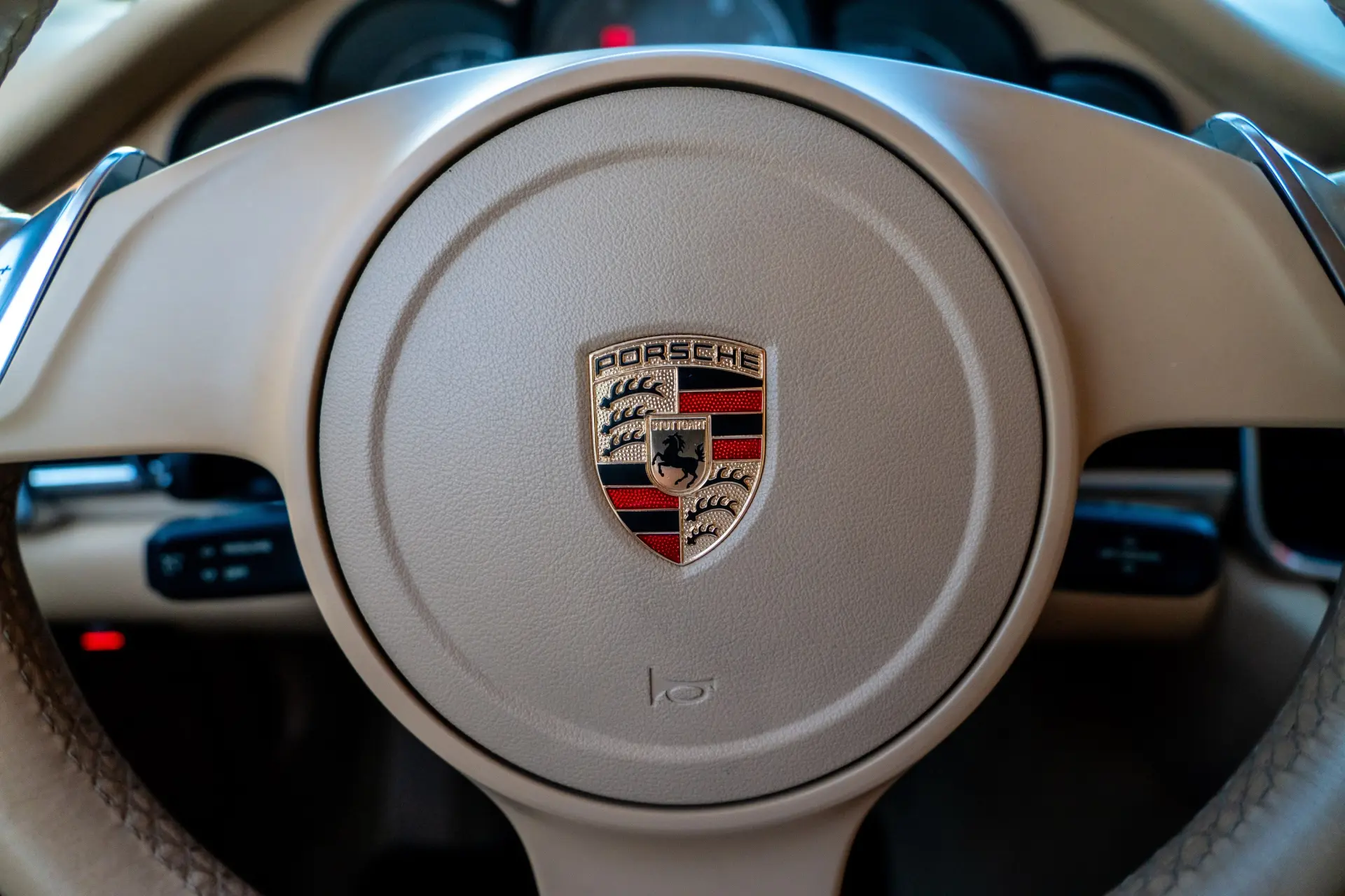 Porsche Panamera 4S PDK 20