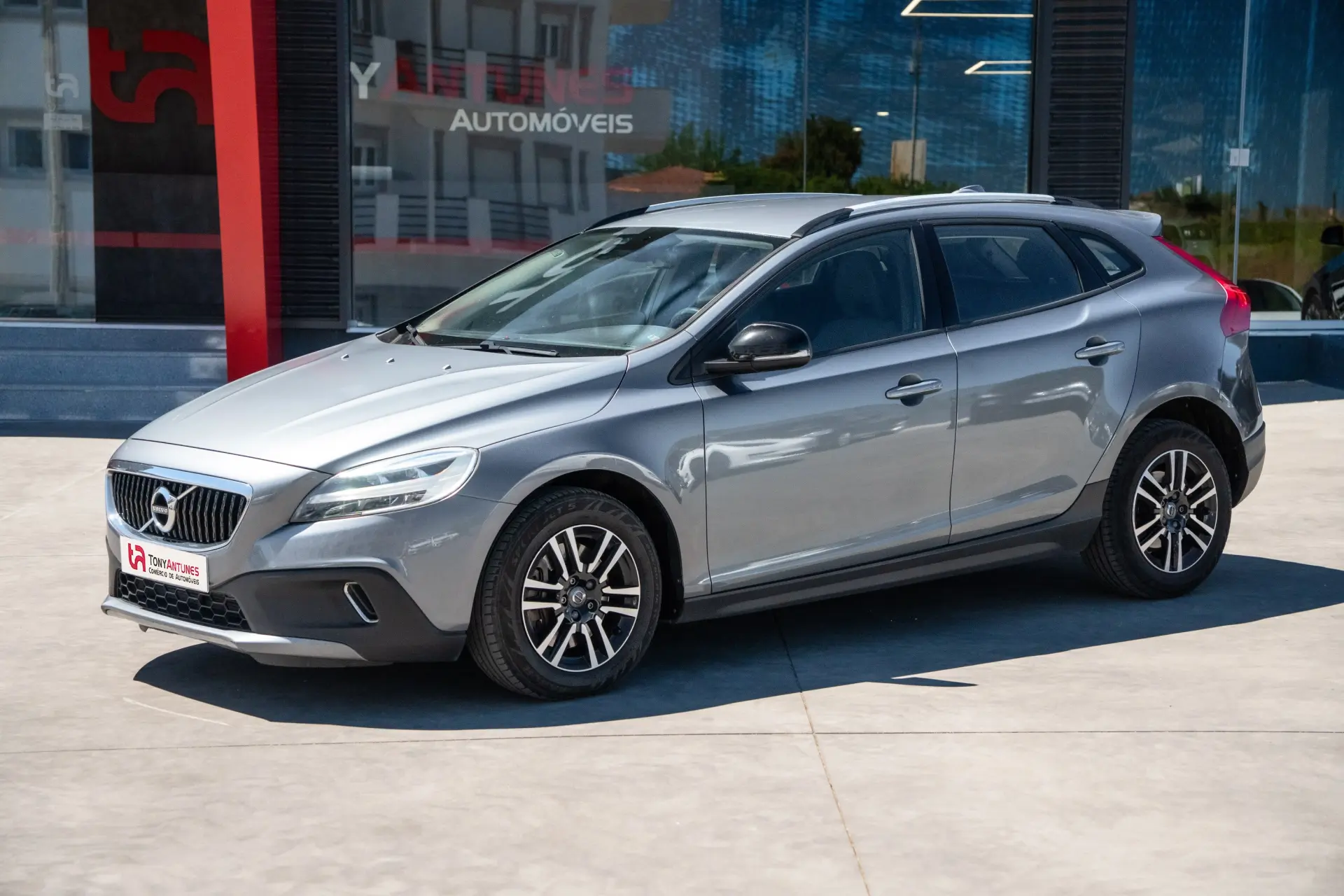 Volvo V40 Cross Country 2.0 D3 Momentum 2