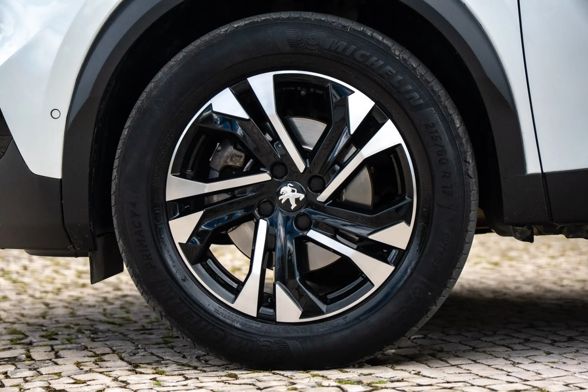 Peugeot 2008 1.5 BlueHDi GT EAT8 9