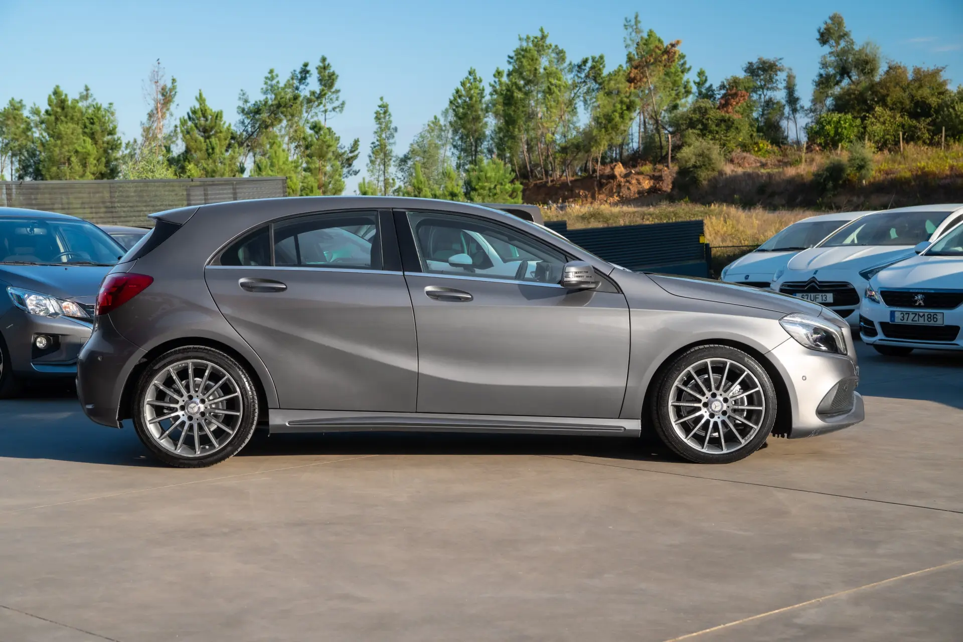 Mercedes-Benz A 180 d AMG Line 10
