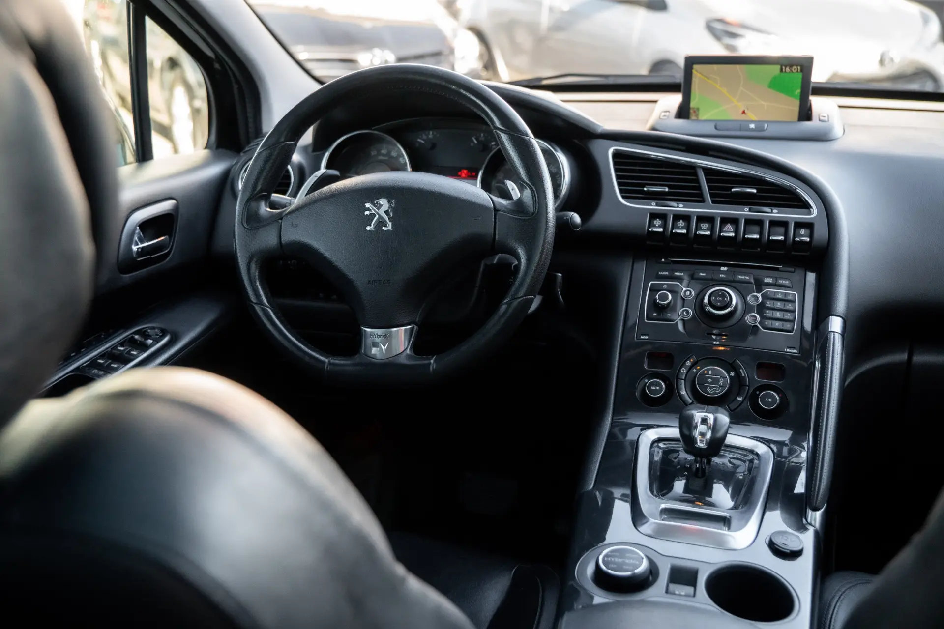 Peugeot 3008 2.0 HDi Hybrid4 30