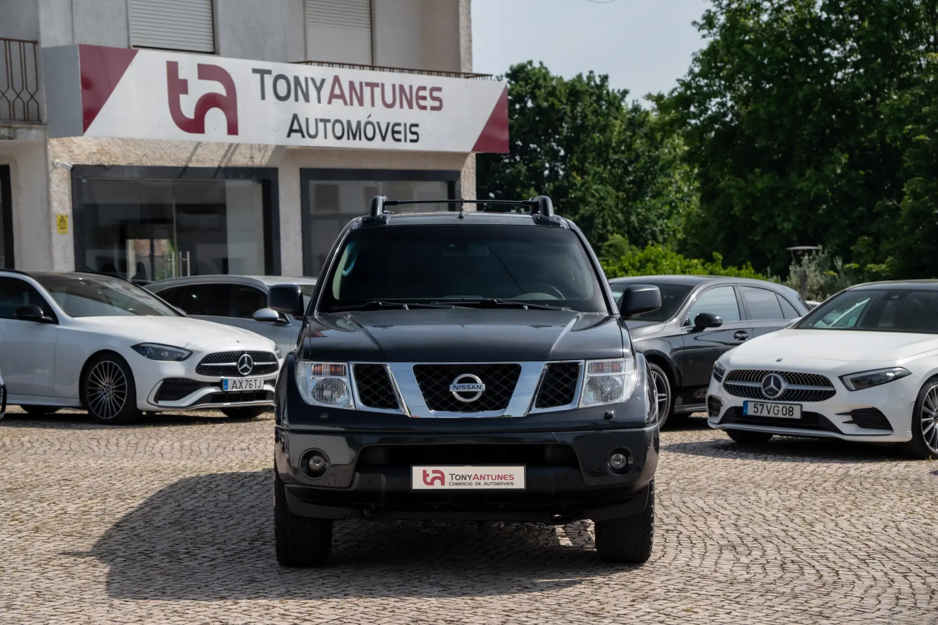 Nissan Navara 2.5 dCi CD Pilot Hi-Tech 7