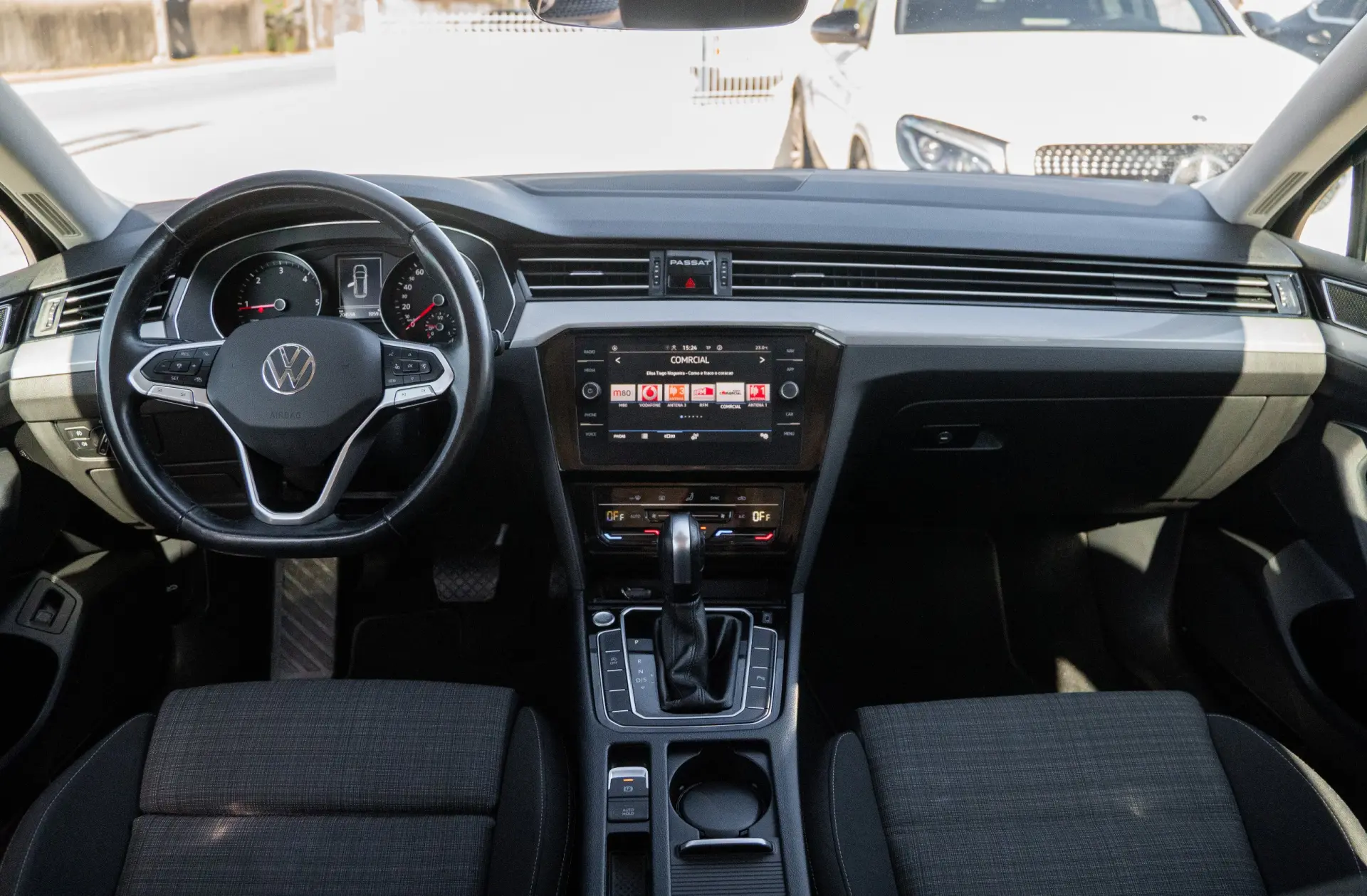 Volkswagen Passat Variant 2.0 TDI Elegance DSG 4