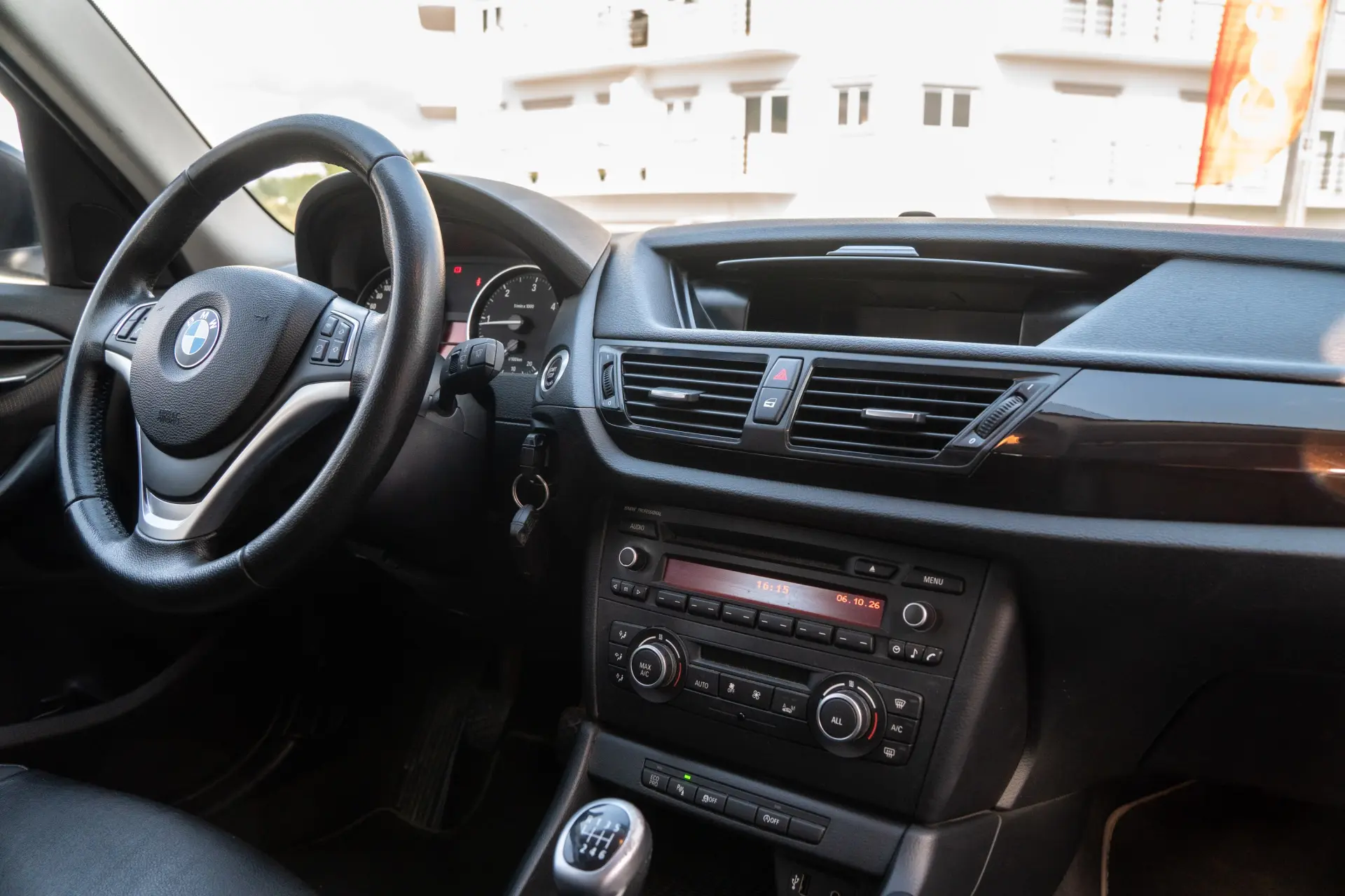 BMW X1 16 d sDrive 11