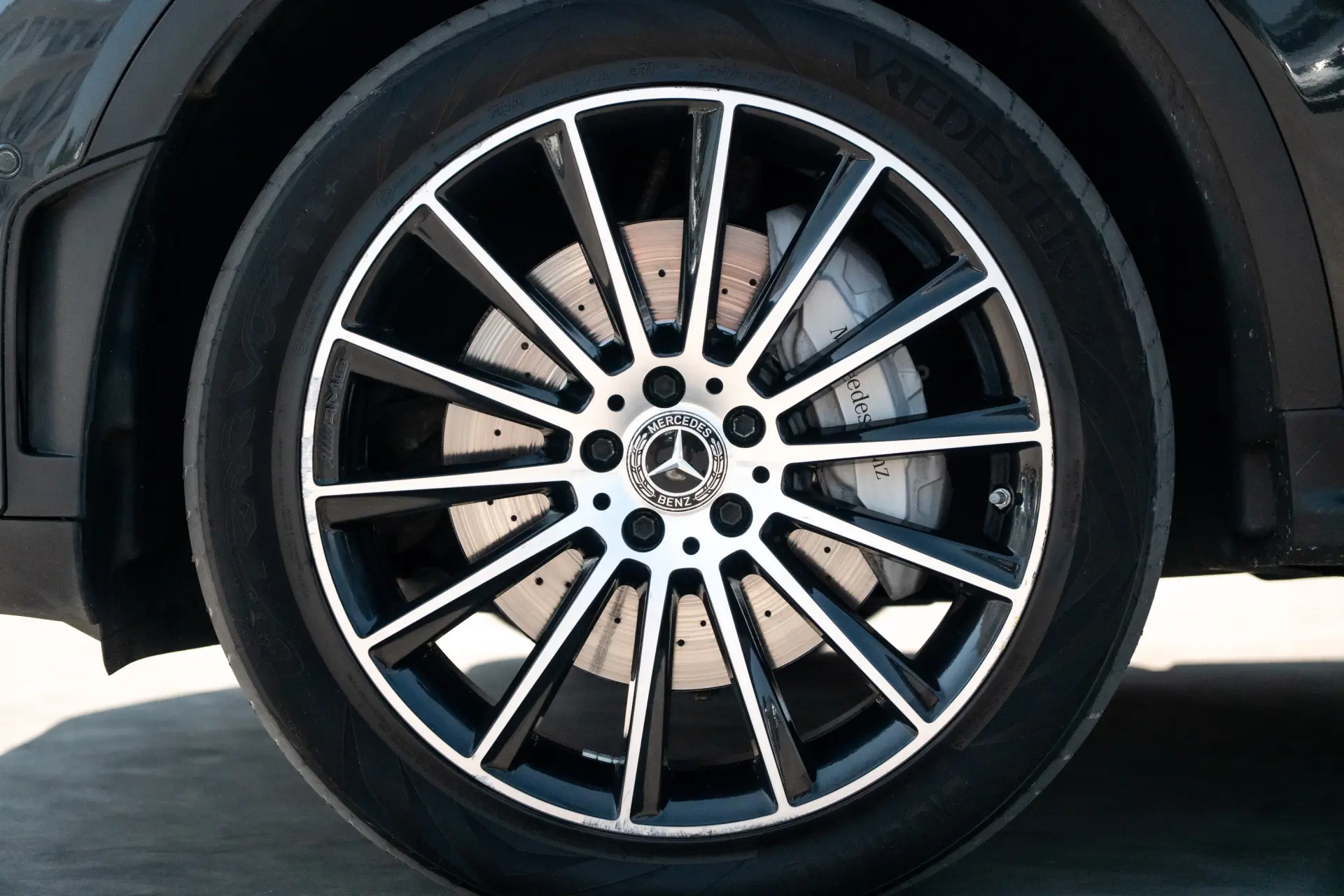 Mercedes-Benz GLC 300 de Coupe 4Matic 9G-TRONIC AMG Line 11