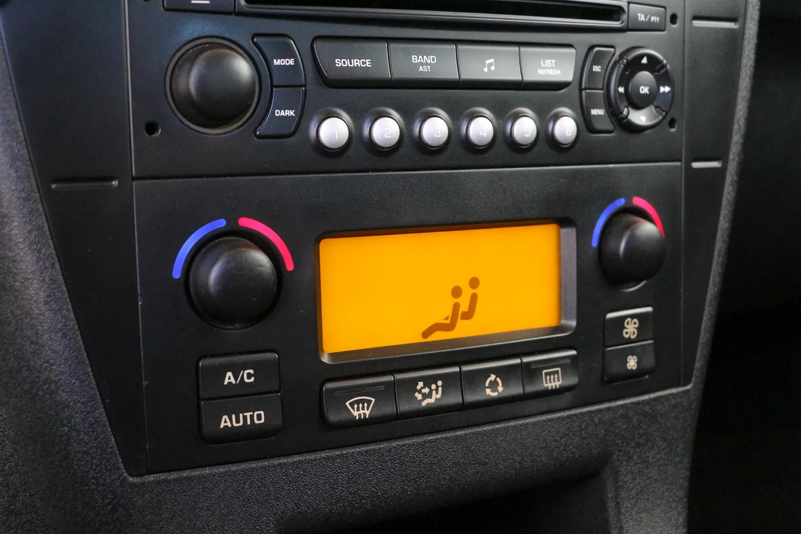 Citroën C4 1.6 HDi 110 VTR 17