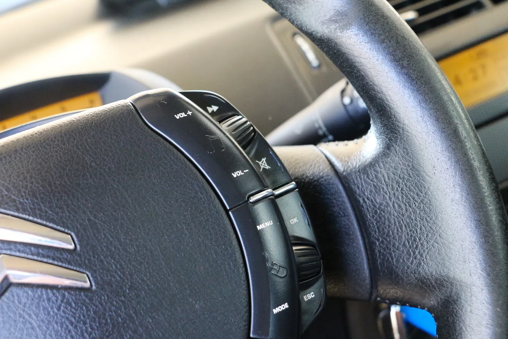 Citroën C4 1.6 HDi 110 VTR 19