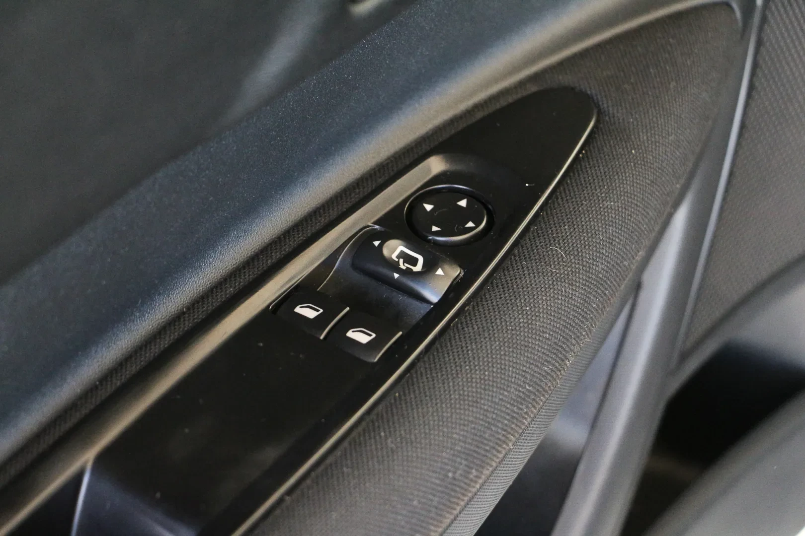 Citroën C4 1.6 HDi 110 VTR 24