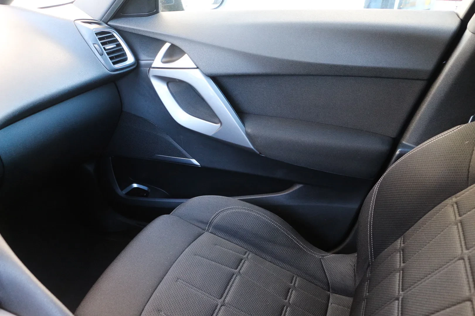 DS DS5 1.6 e-HDi Be Chic ETG6 17