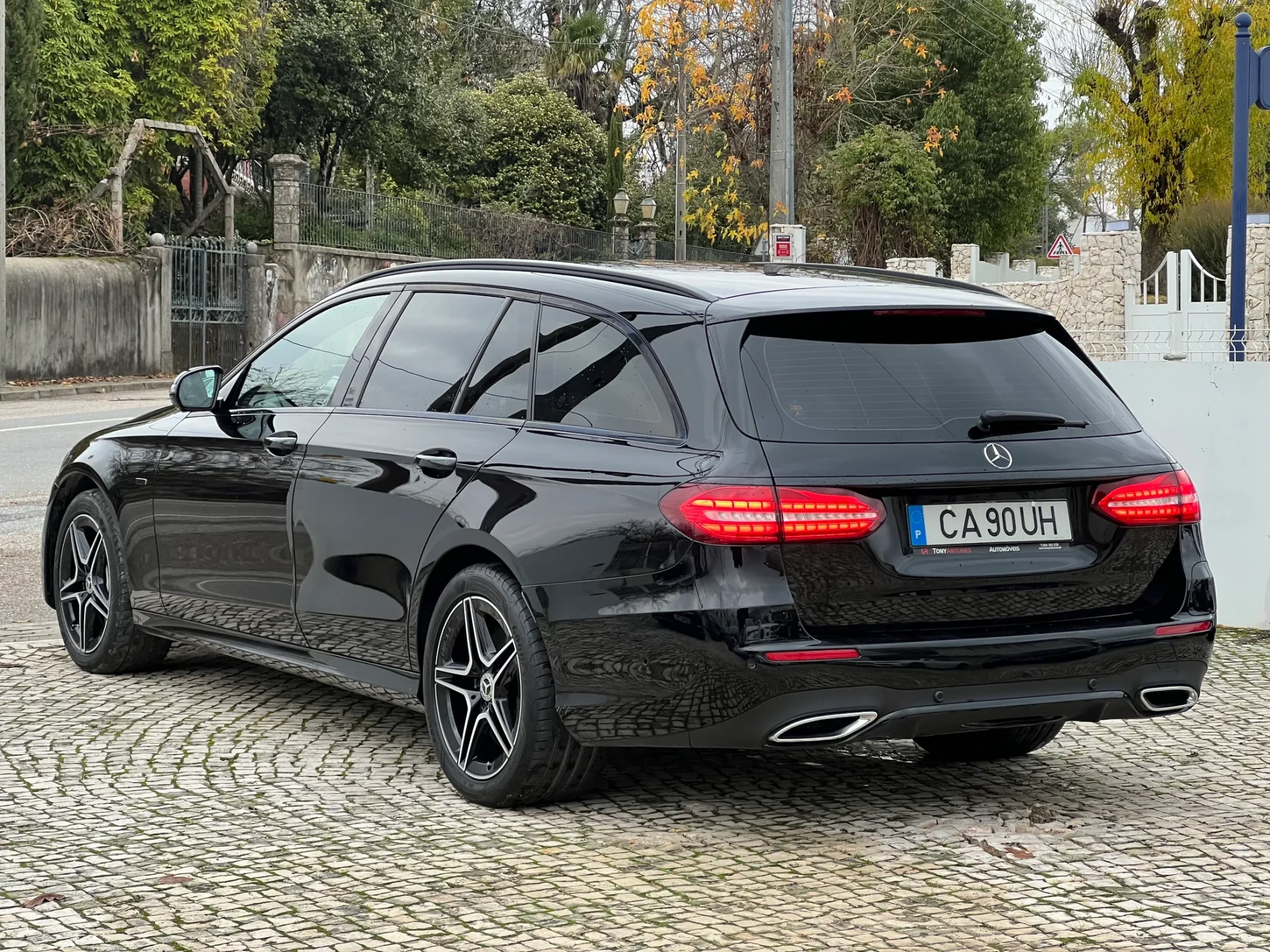 Mercedes-Benz E 300 de T 9G-TRONIC Night Edition 19