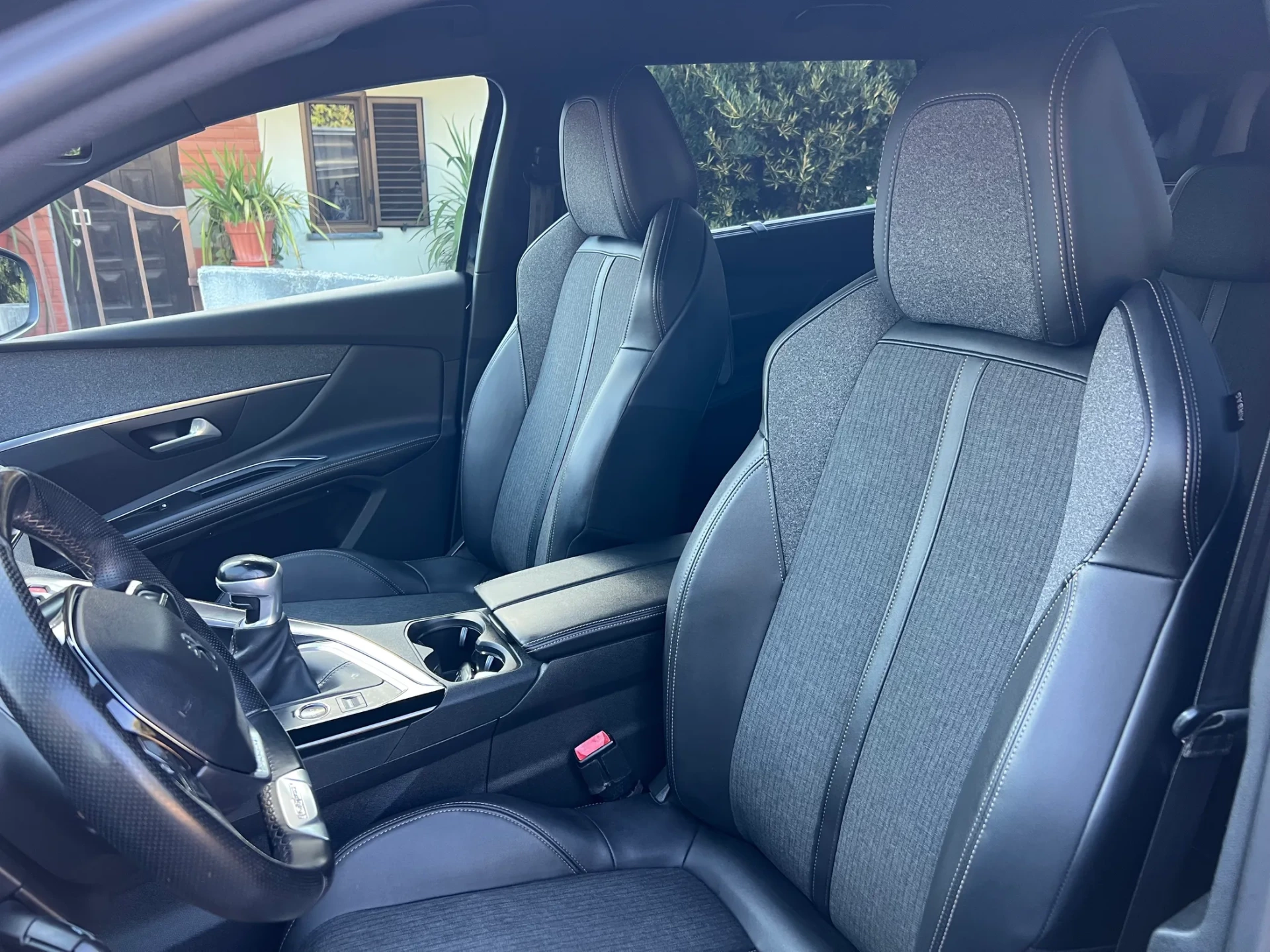 Peugeot 5008 1.5 BlueHDi GT Line 4