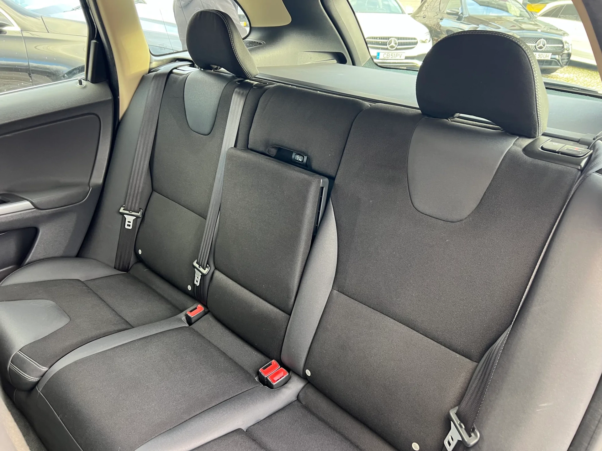 Volvo XC 60 2.4 D Drive Momentum 9