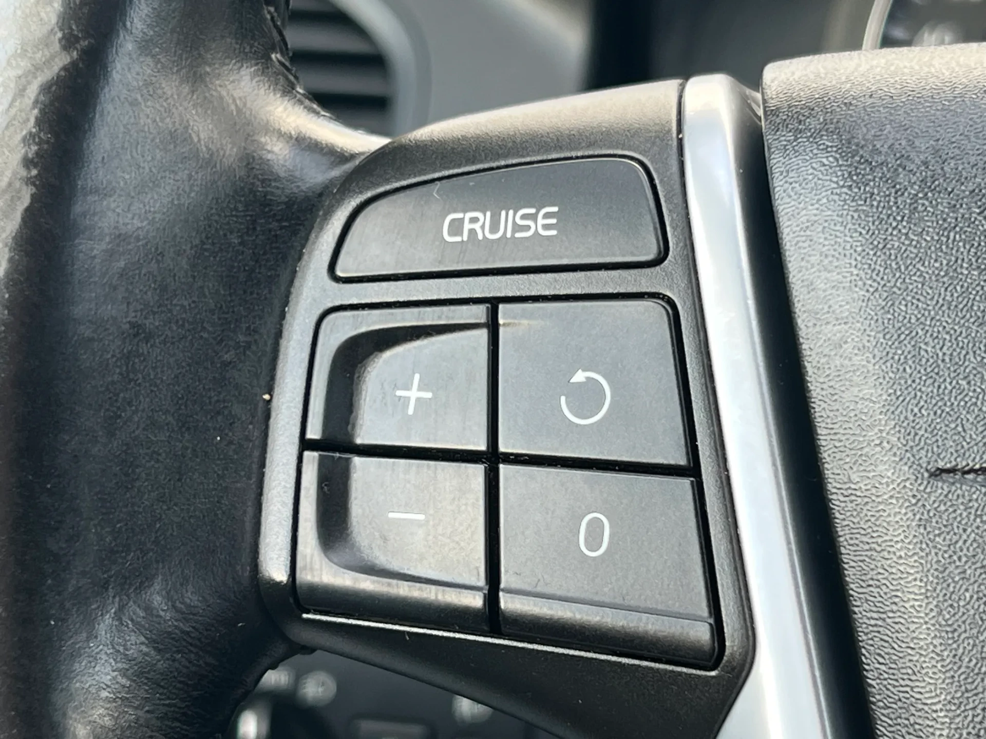 Volvo XC 60 2.4 D Drive Momentum 15