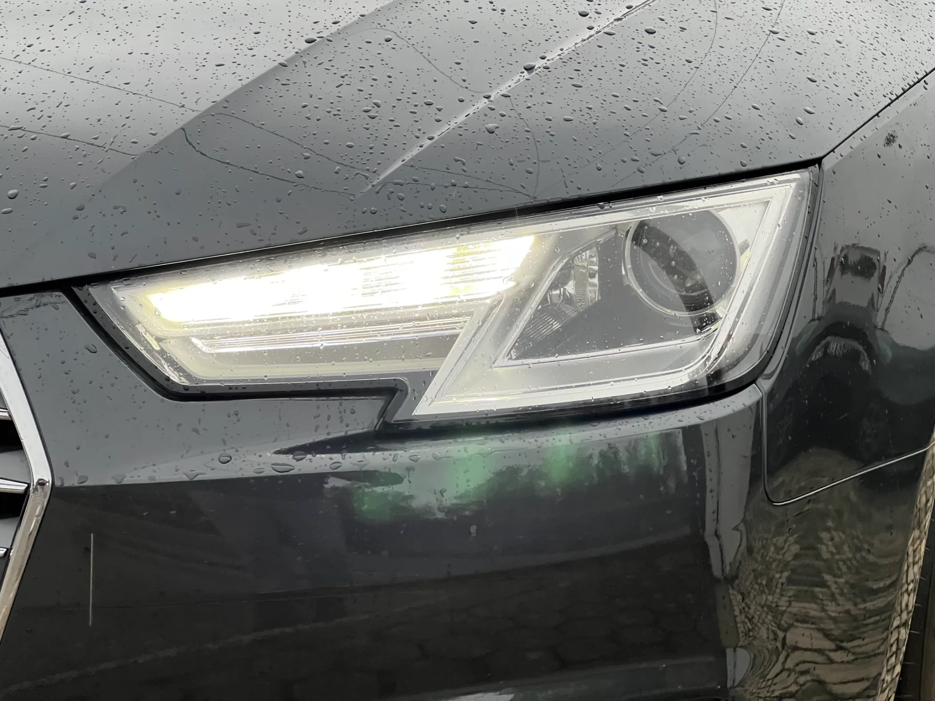 Audi A4 Avant 2.0 TDI Business Line 8