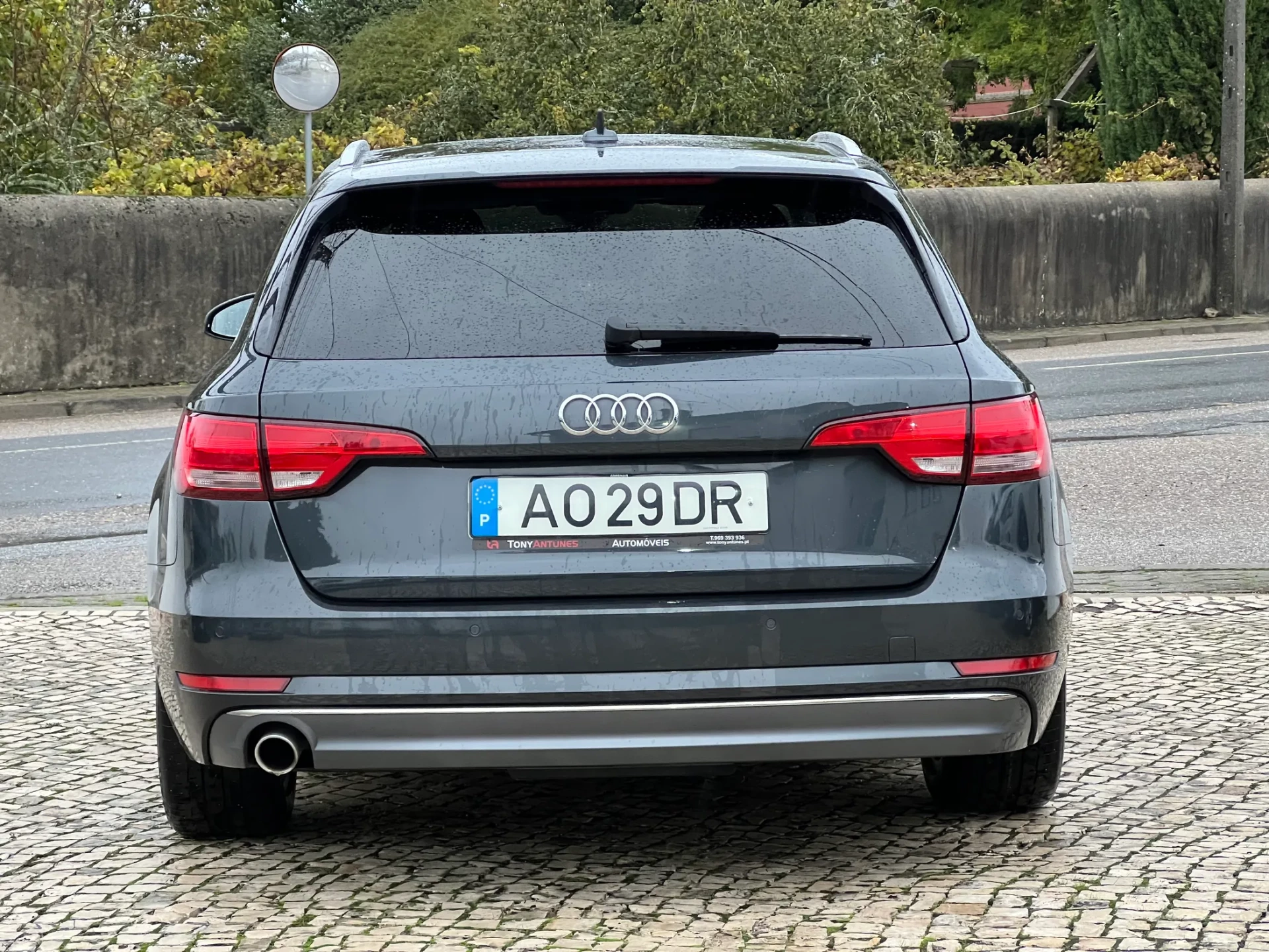 Audi A4 Avant 2.0 TDI Business Line 13
