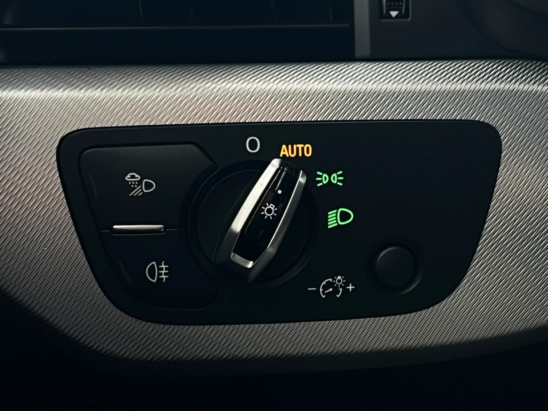 Audi A4 Avant 2.0 TDI Business Line 25