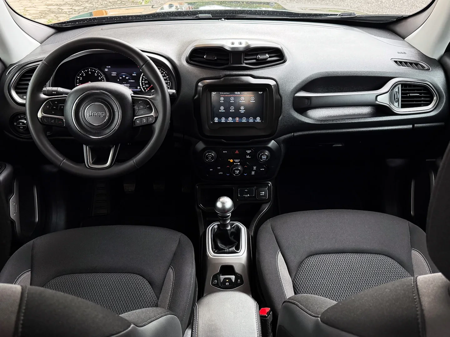 Jeep Renegade 1.0 T Limited 4