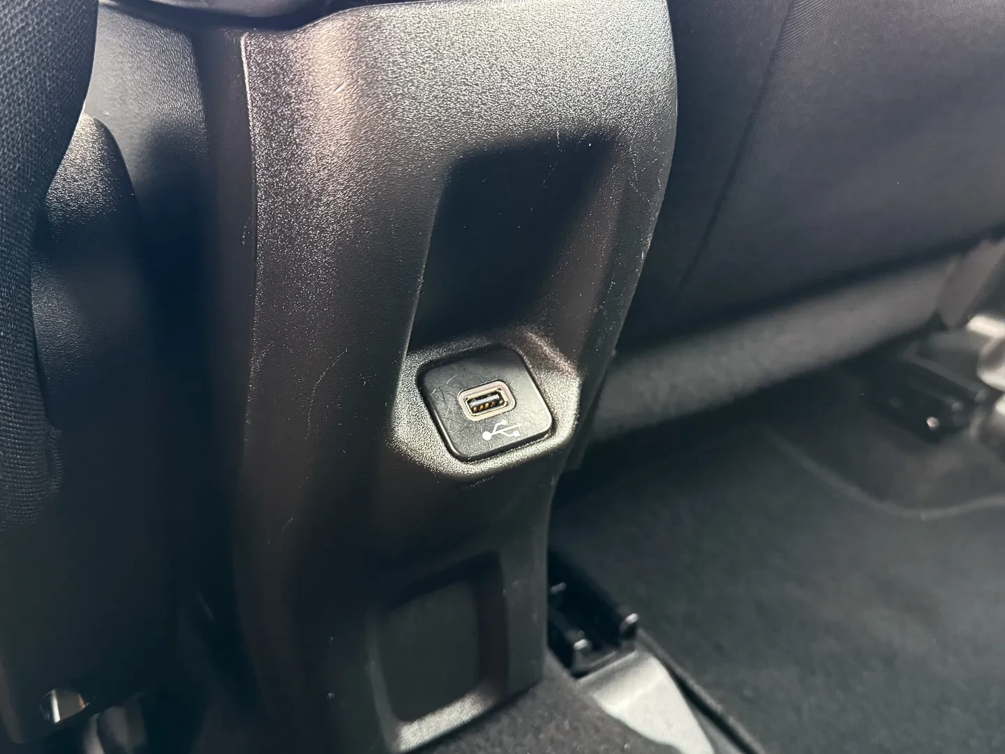 Jeep Renegade 1.0 T Limited 17