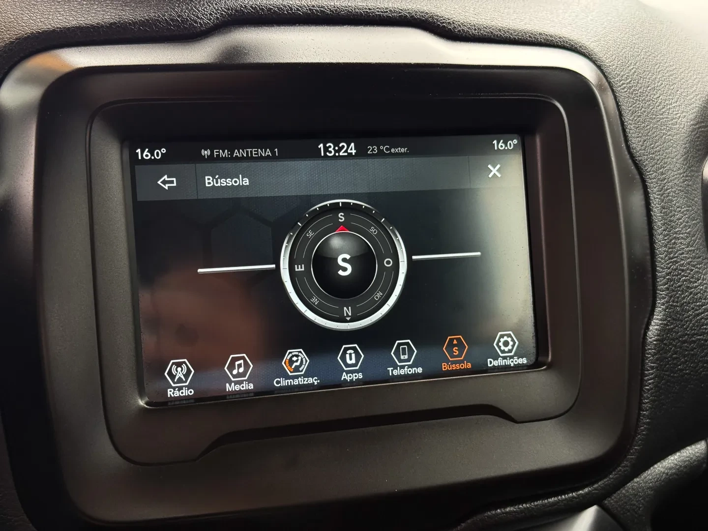 Jeep Renegade 1.0 T Limited 23