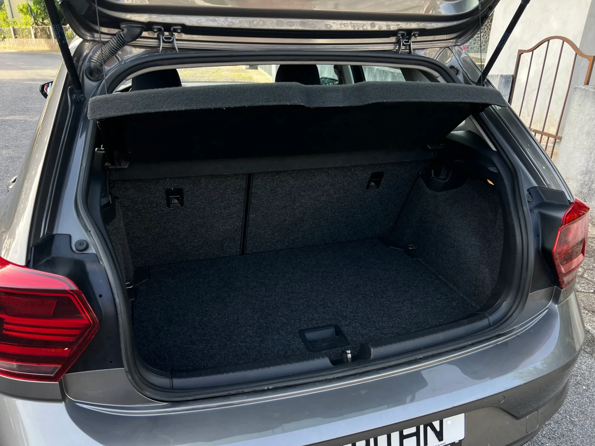 Volkswagen Polo 1.0 TSI Confortline 10