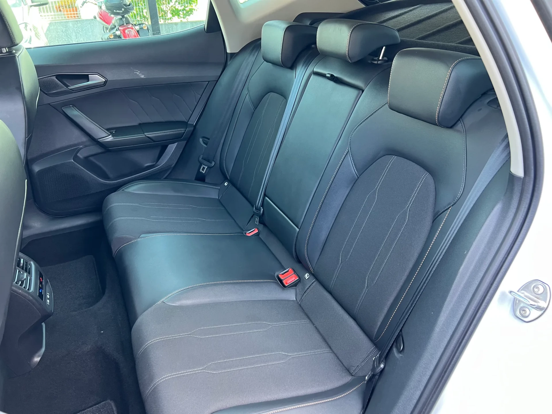 Cupra Formentor 1.4 e-Hybrid DSG VZ 5