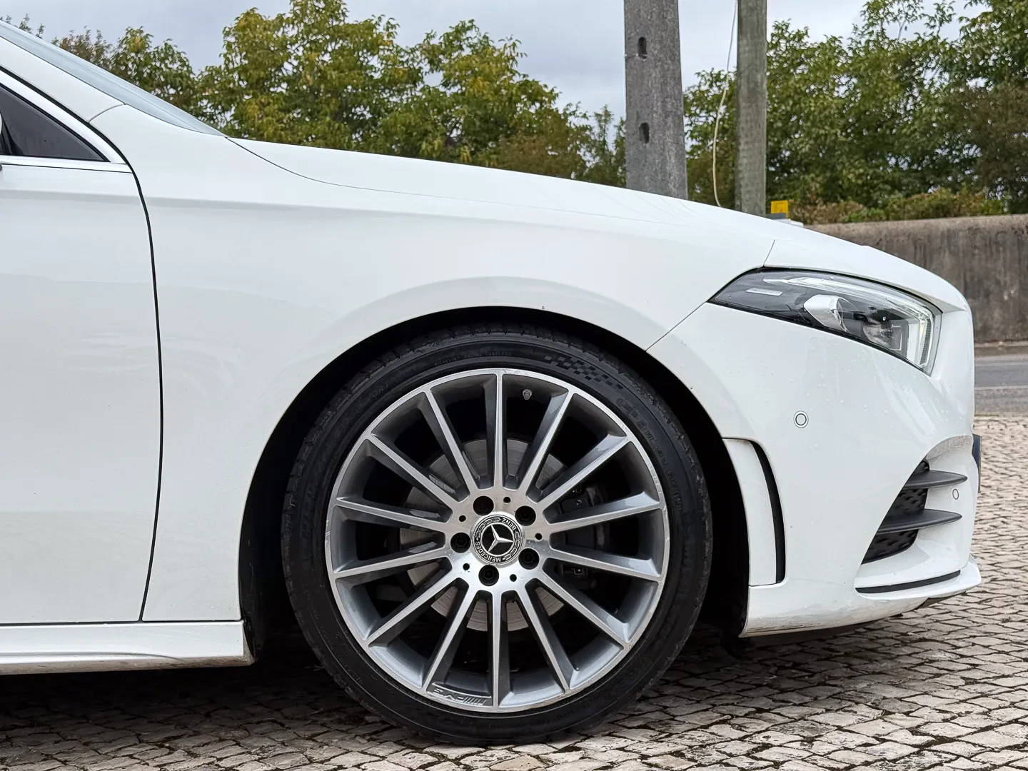 Mercedes-Benz A 180 d AMG Line Aut. 12
