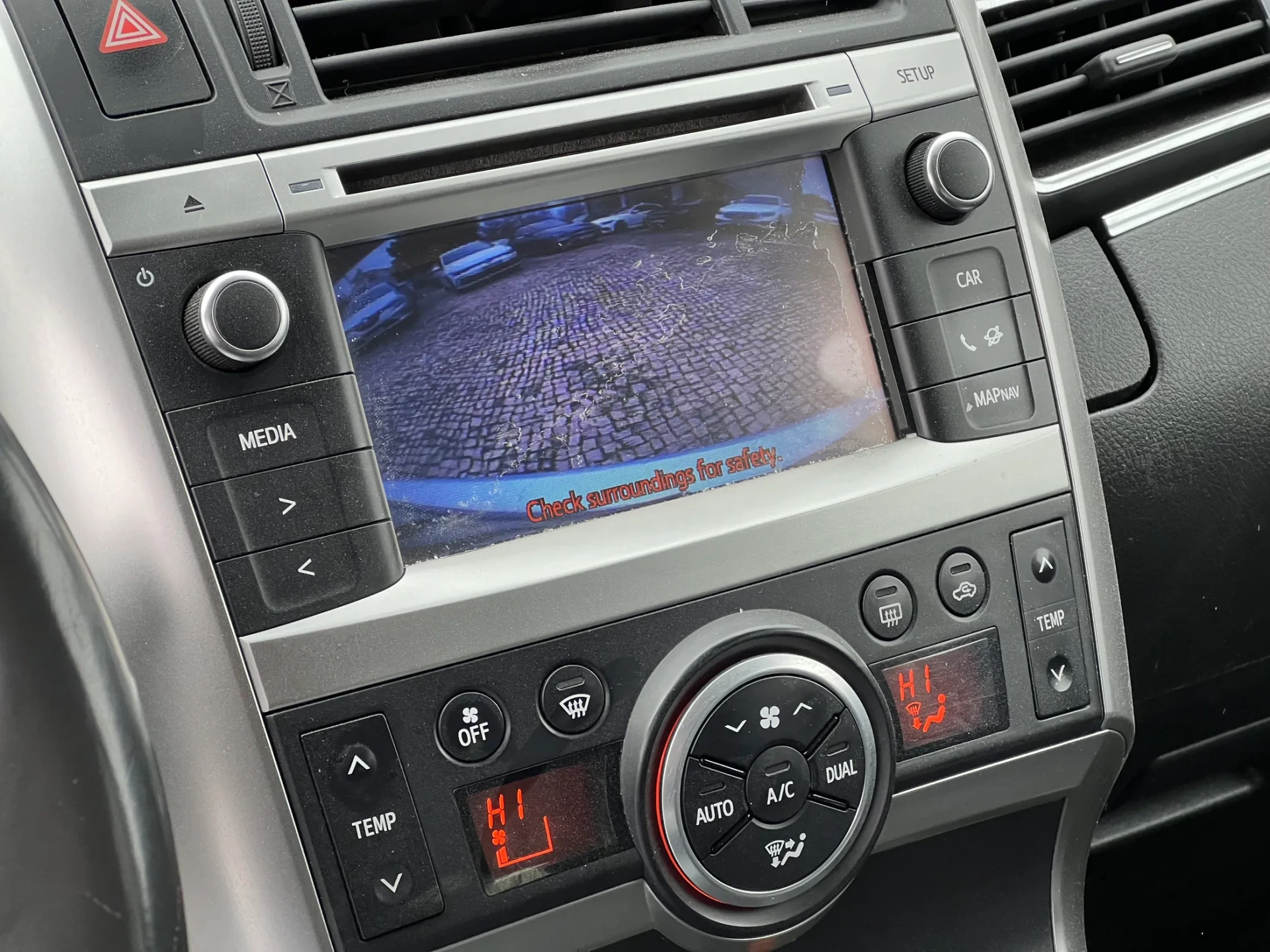 Toyota Verso 2.0 D-4D Comfort 8