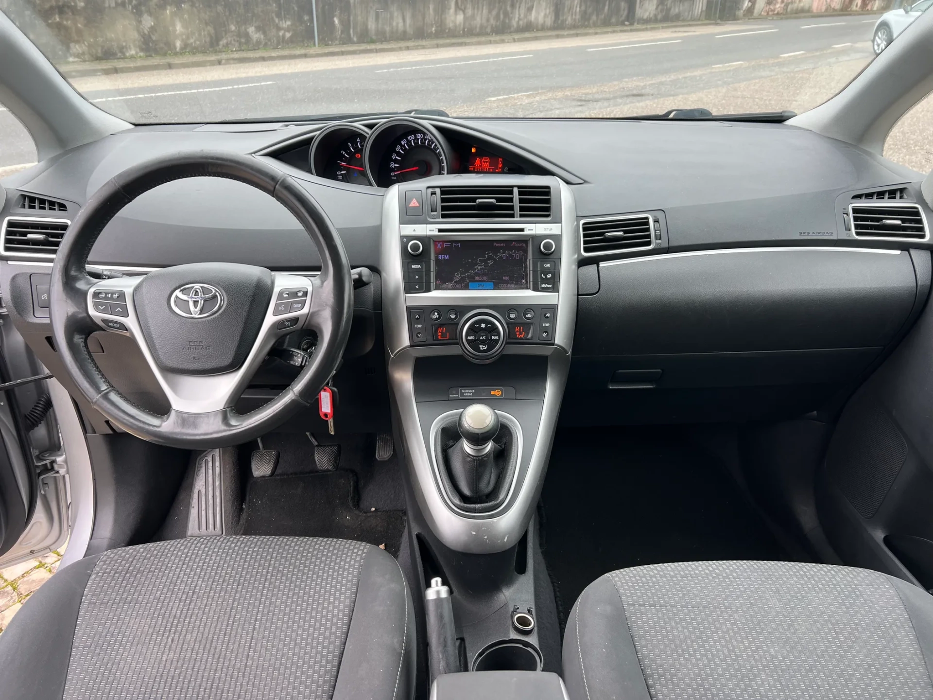 Toyota Verso 2.0 D-4D Comfort 11