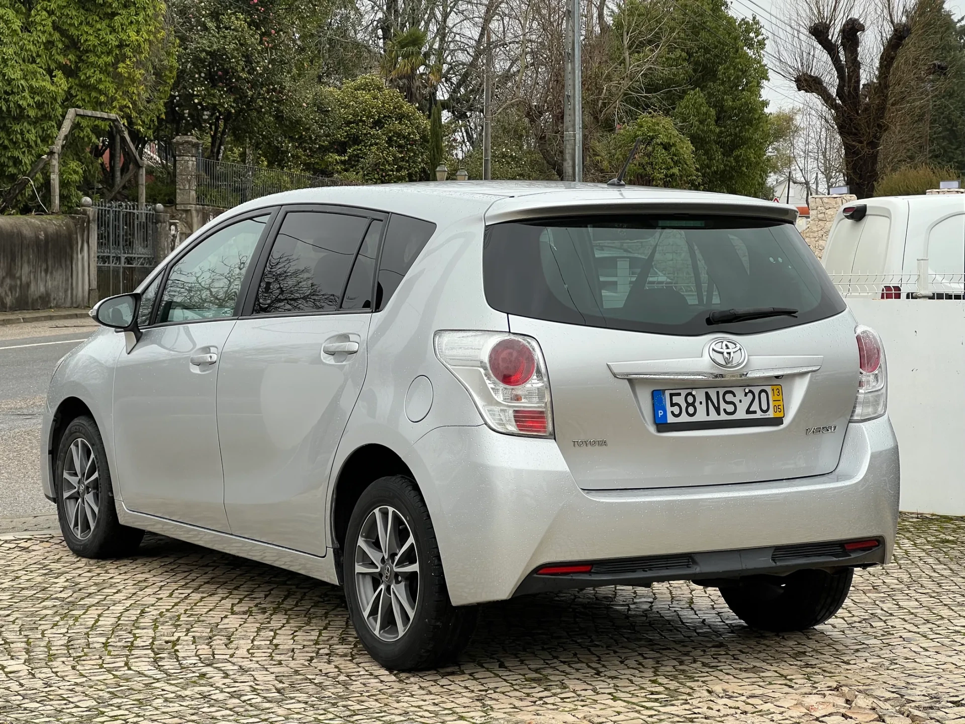 Toyota Verso 2.0 D-4D Comfort 14