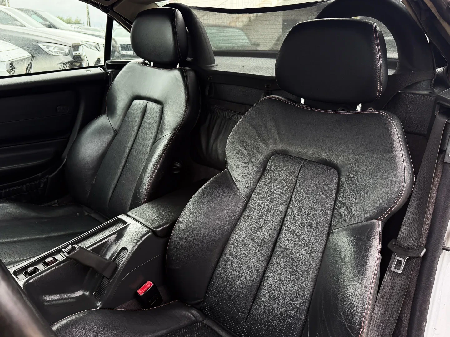 Mercedes-Benz SLK 200 Standard 4