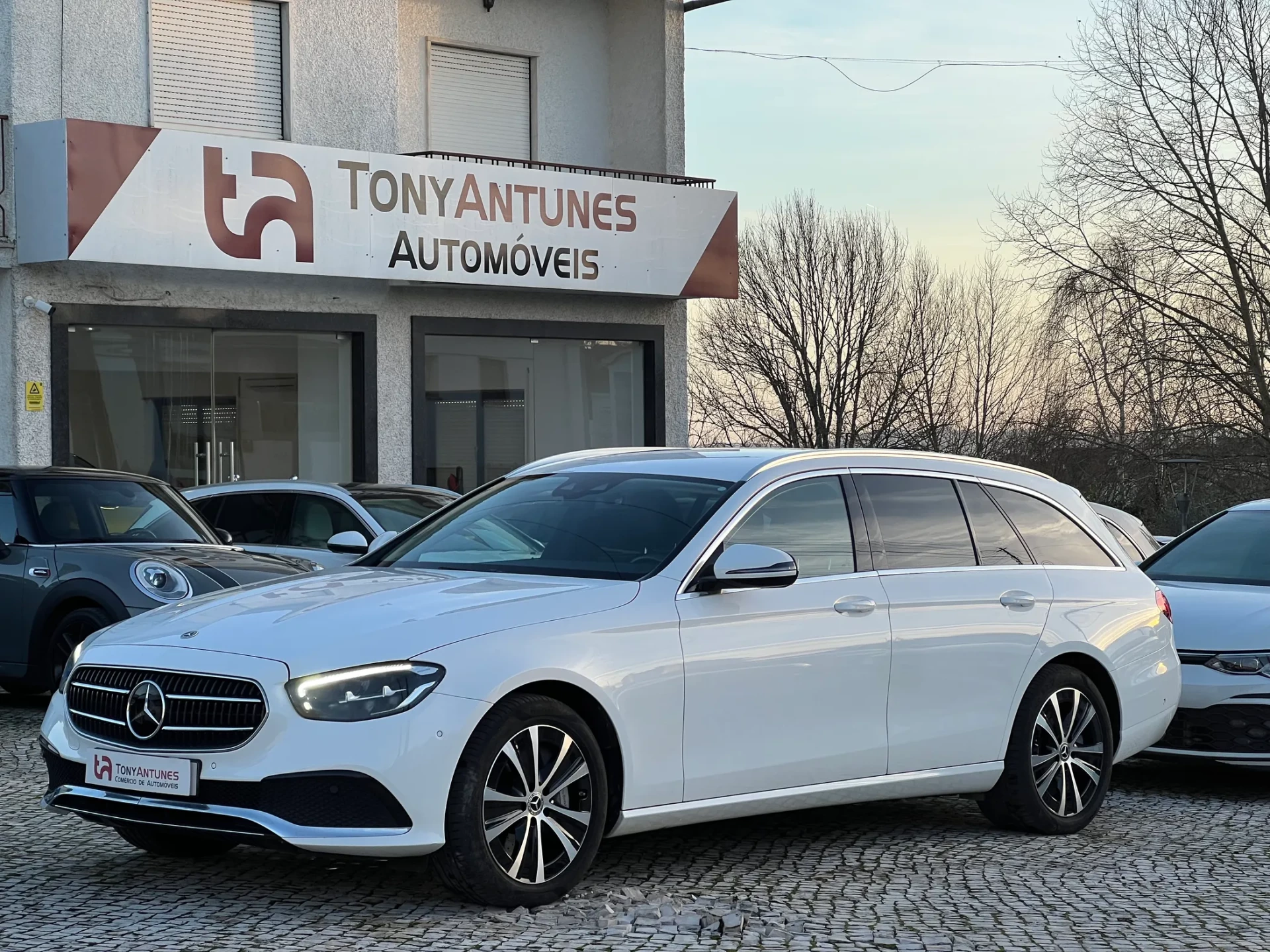 Mercedes-Benz E 300 E 300de T 9G-TRONIC Avantgarde 1